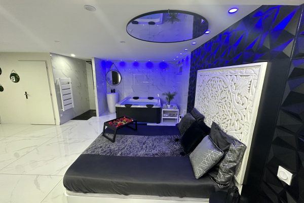 love-room-lyon-diapo-11-min