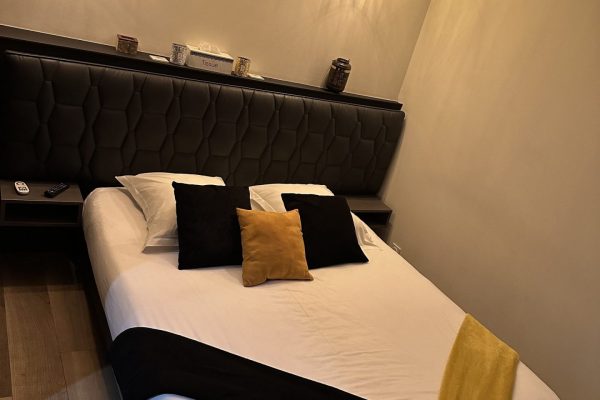suite-jacuzzi-lyon-love-room-borabora-2