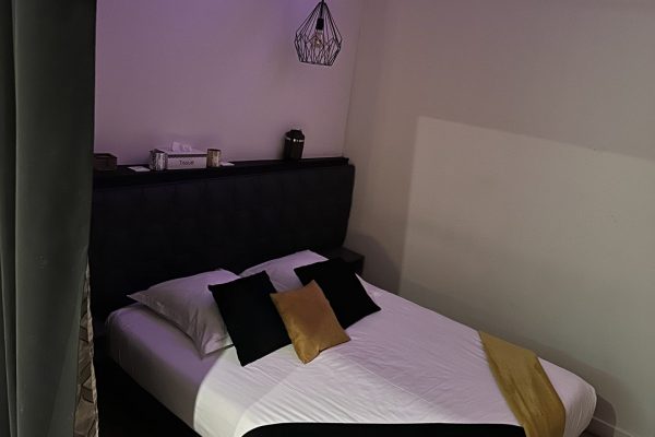suite-jacuzzi-lyon-love-room-borabora-6